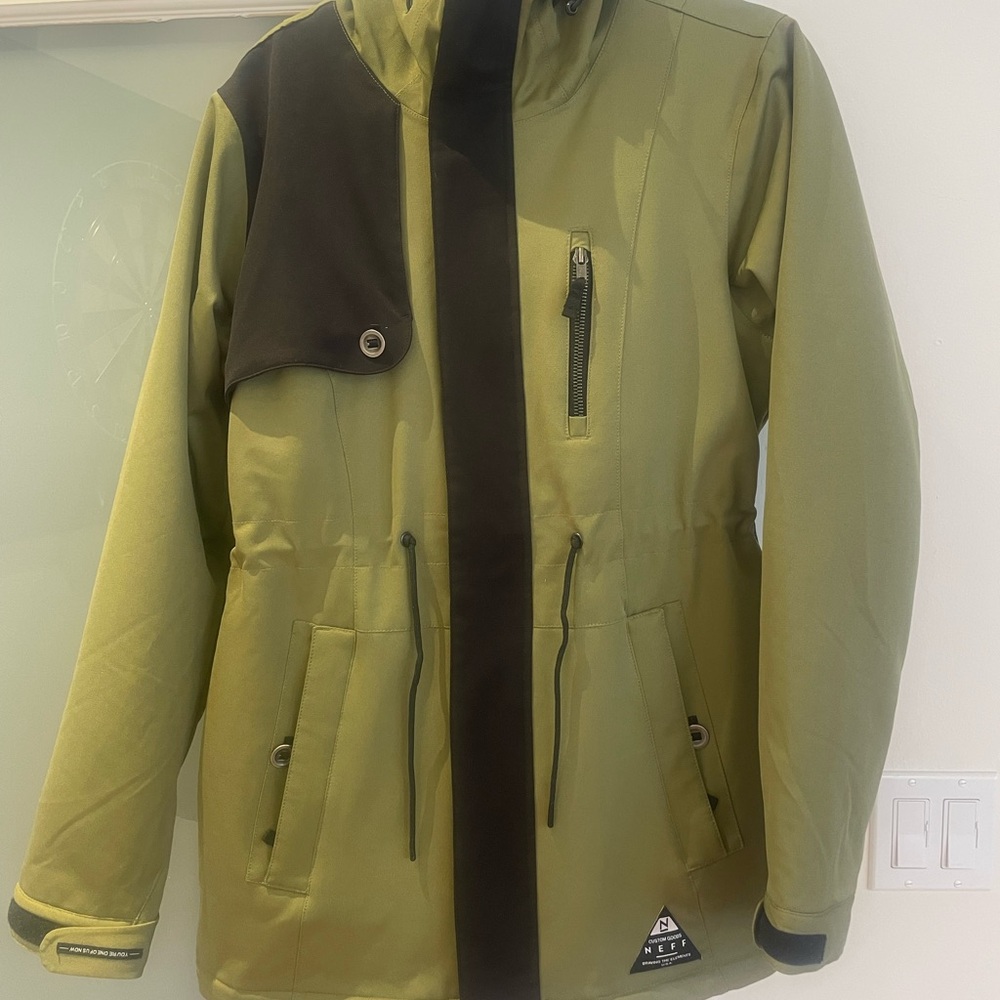 Women’s Green and Black Ski/Snowboard Jacket
